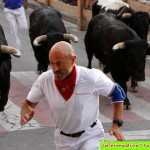 Julen delante de 3 toros